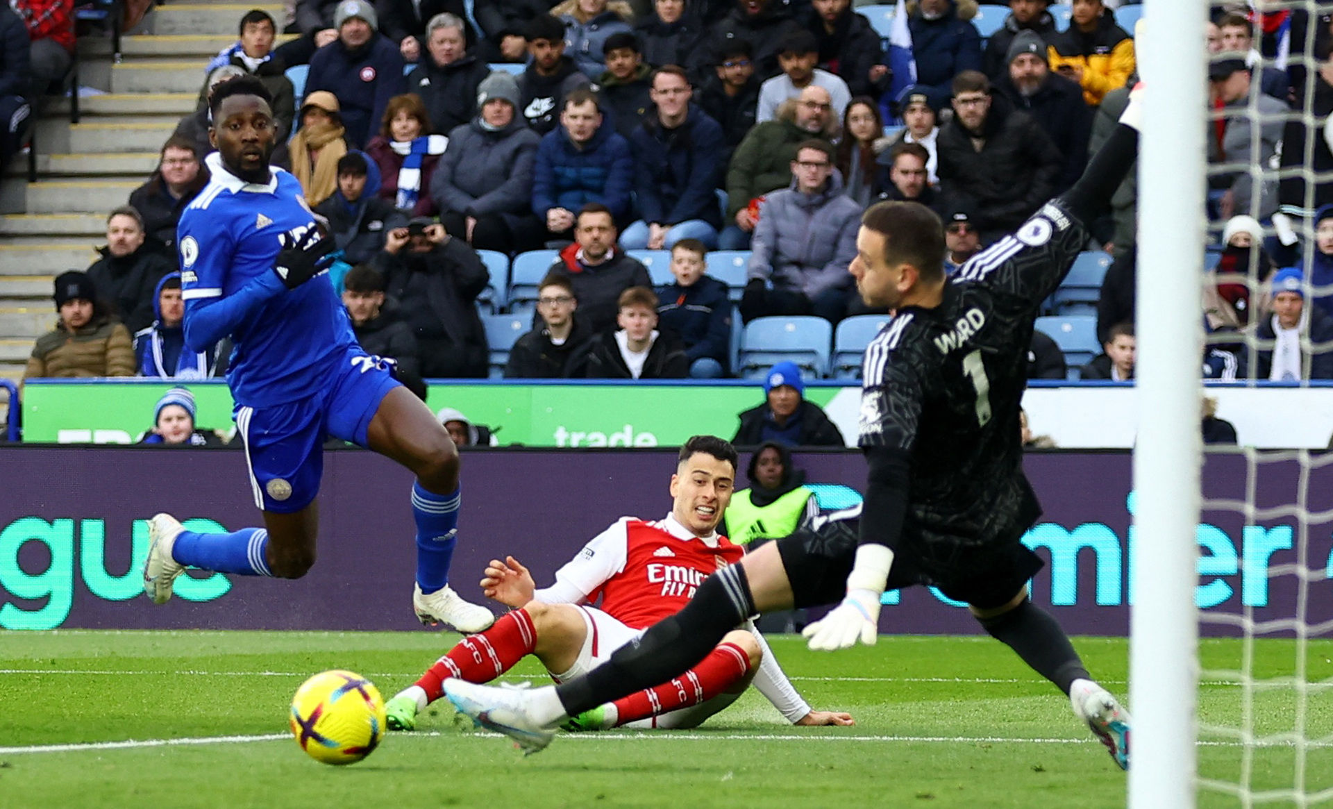 够巩固球员 够巩固球员